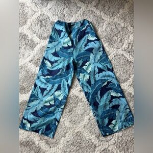 Tropical Leaf Print Wide-Leg Pants – Perfect for Beach Outfit